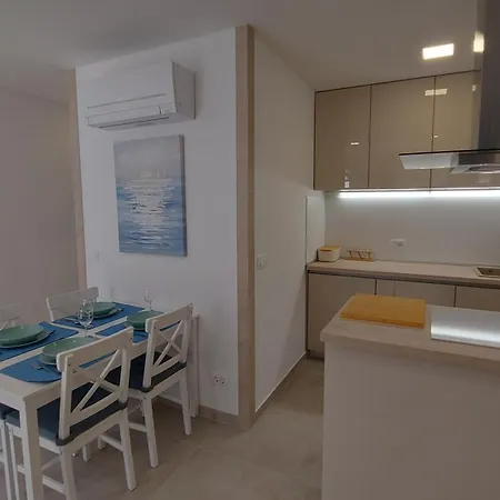 Stellaris Apartmani Maslinica Exterior photo